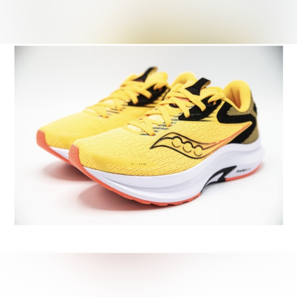 Women - Saucony  Axon 2 Running Shoes - women - Picture 1 of 5